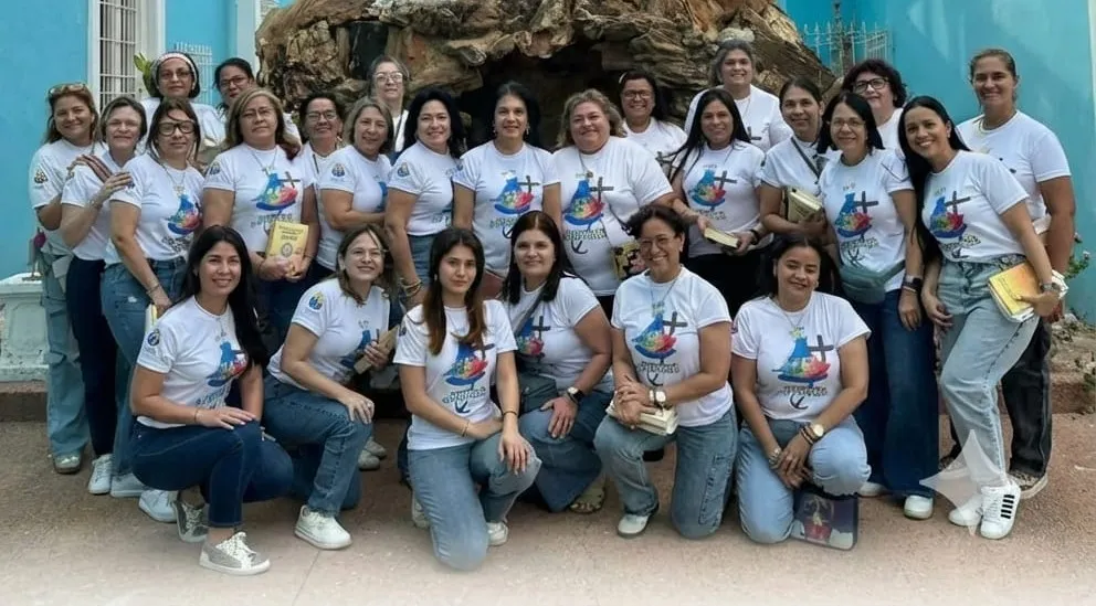 Mujeres de la Virgen de la Luz